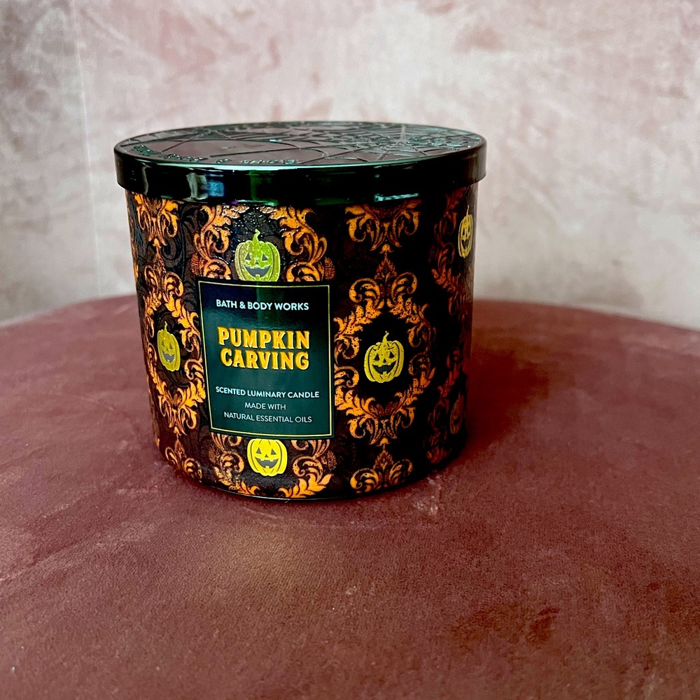 Bath and Body Works NWT Pumpkin Carving Candle